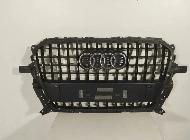 Audi Q5 SQ5 (2012 - 2017) 8R0853651AB Верхняя решетка радиатора — фото 1