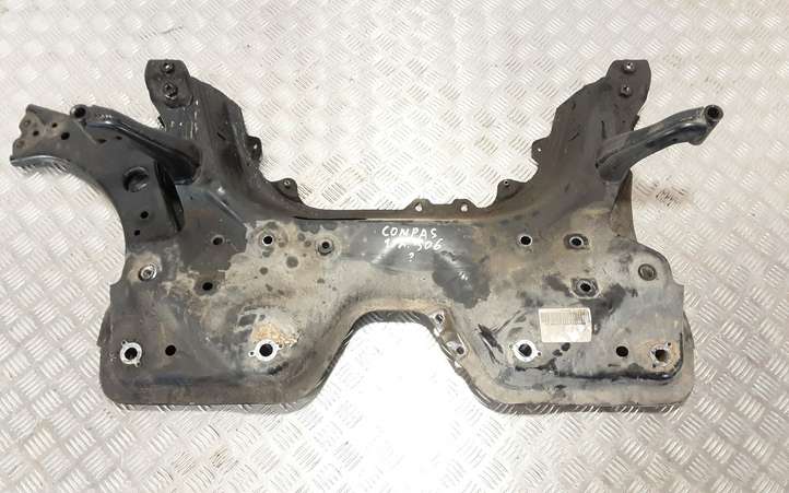 Jeep Compass (2017 - )  3C4NJDCB2KT650008 Передняя траверса