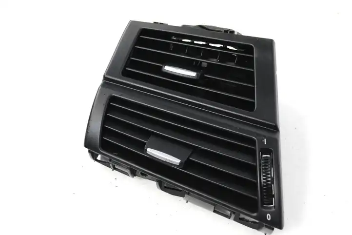 BMW X5 E70 (2006 - 2013) 9227767 Воздушная решетка панели — фото 1