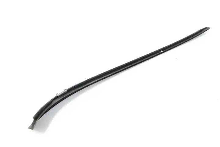 BMW 3 E90 E91 (2005 - 2012) Накладка стоек лобового стекла — фото 3