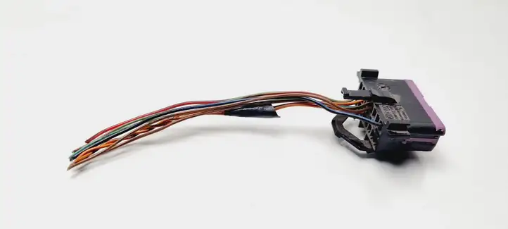 Audi A4 (2004 - 2009)  8D0972695 Другой проводник