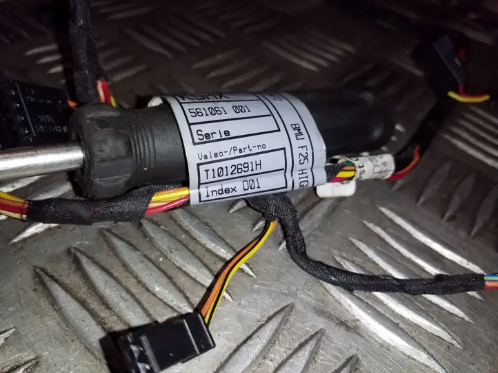 BMW X3 F25 (2010 - 2017) T1012691H Прочая электропроводка — фото 3