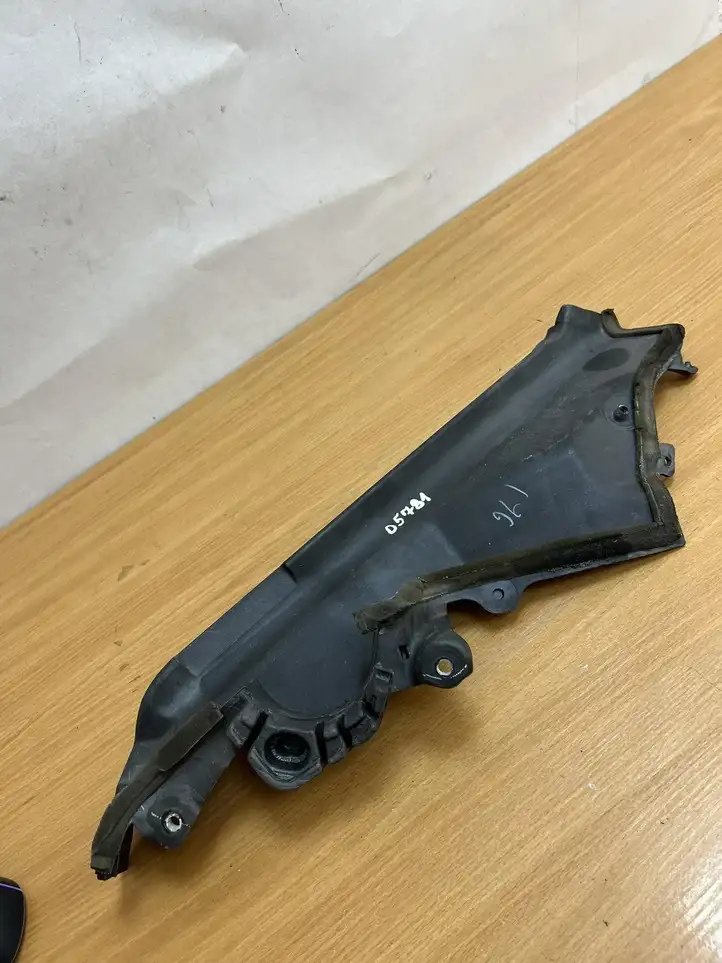 BMW X5 E70 (2006 - 2013) 13717812058 Прочая электропроводка — фото 2