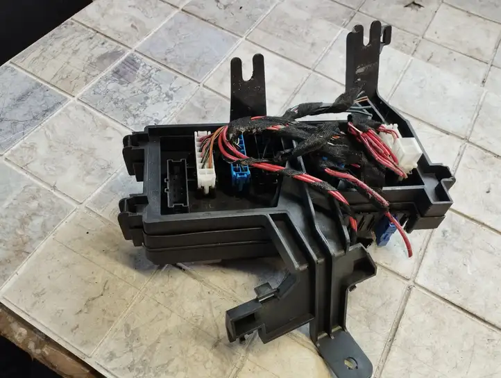 Mercedes-Benz R W251 (2005 - 2013)  A1645400272 Блок предохранителей