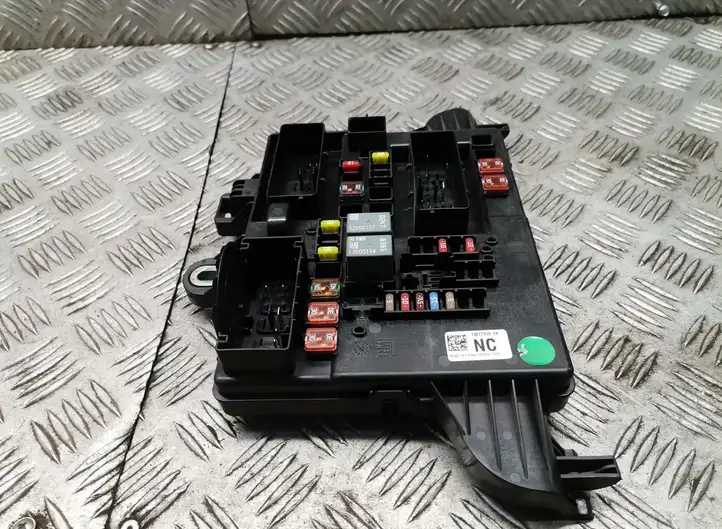 Opel Insignia A (2008 - 2017)   Блок предохранителей