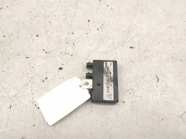 BMW 3 E46 (1998 - 2005) Усилитель антенны — фото 2