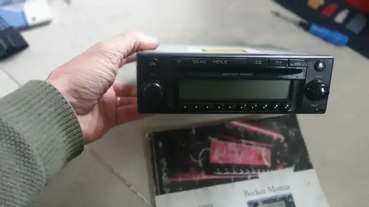 Mercedes-Benz E W210 (1995 - 2002)  BECKER Радио/ проигрыватель CD/DVD / навигация