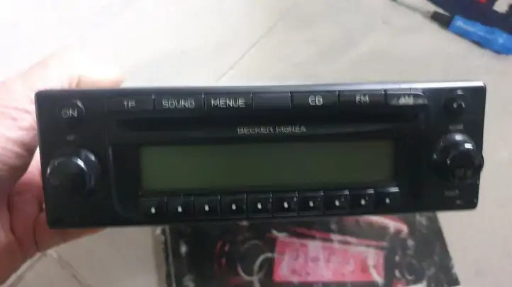 Mercedes-Benz E W210 (1995 - 2002)  BECKER Радио/ проигрыватель CD/DVD / навигация