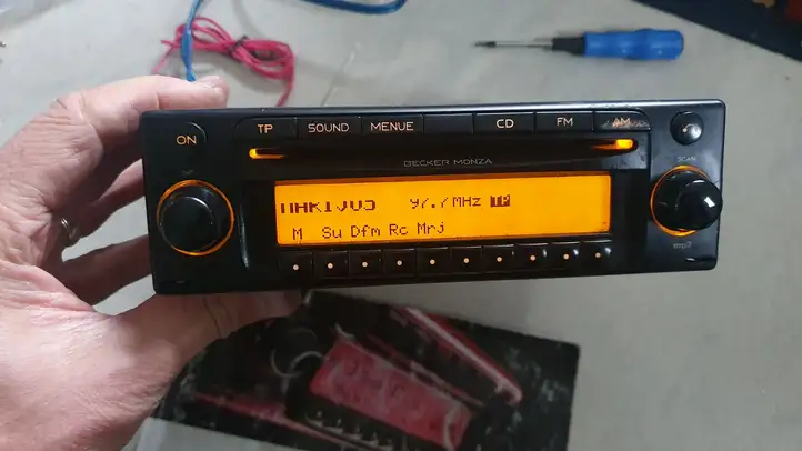 Mercedes-Benz E W210 (1995 - 2002)  BECKER Радио/ проигрыватель CD/DVD / навигация