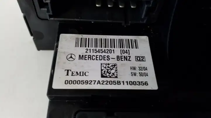 Mercedes-Benz E W211 (2002 - 2009) 2115454201 Блок предохранителей — фото 3