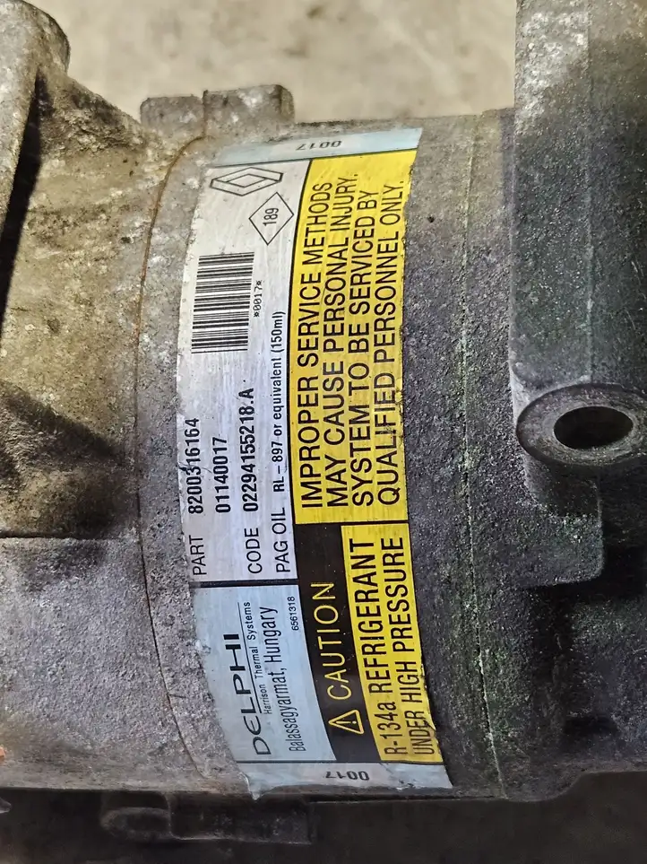 Renault Megane II (2002 - 2005) 8200316164 Компрессор (насос) кондиционера воздуха — фото 3