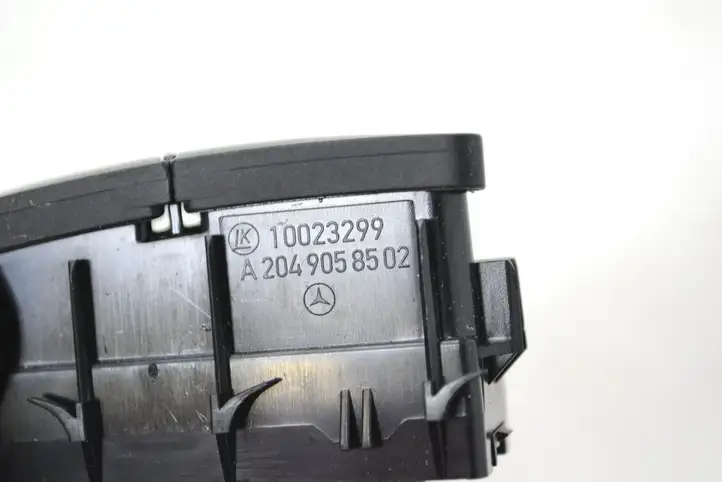 Mercedes-Benz GLE W166/C292 (2015 - 2019) A2049058502 Кнопка фаркопа в багажнике — фото 5