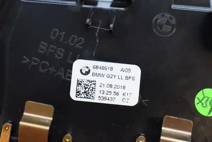 BMW 3 G20 G21 (2019 - ) 6848618 Воздушная решетка панели — фото 5