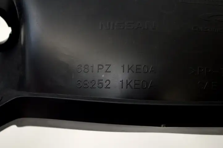 Nissan Juke I F15 (2010 - 2018) 682521KE0A Нижняя отделка панели приборов — фото 5