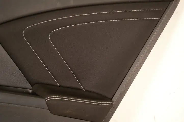Honda Civic IX (2011 - 2017) 83700TV1BE01054 Обшивка задней двери — фото 3