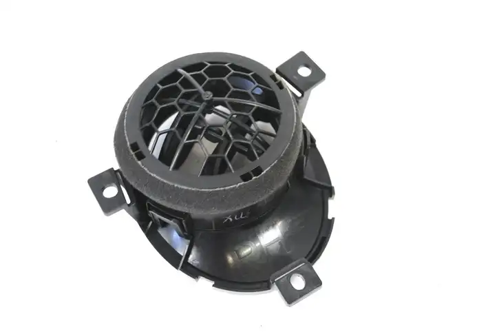 Nissan Juke I F15 (2010 - 2018) 667601KE0A Воздушная решетка панели — фото 3