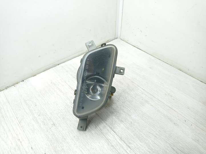 Volvo V70 (2004 - 2007)  8693348 Передняя противотуманная фара