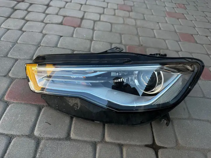 Audi A6 C7 (2014 - 2018) 4G0941005F Передняя фара — фото 1