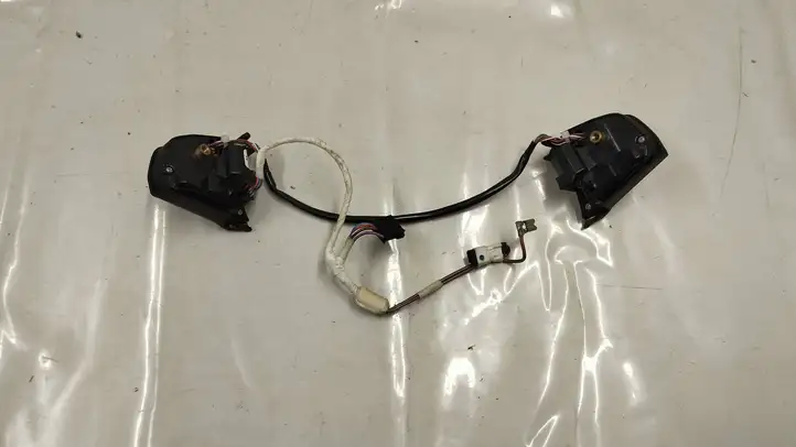 BMW 5 F10 F11 (2009 - 2016) 9229484 Кнопки на рулевом колесе — фото 3