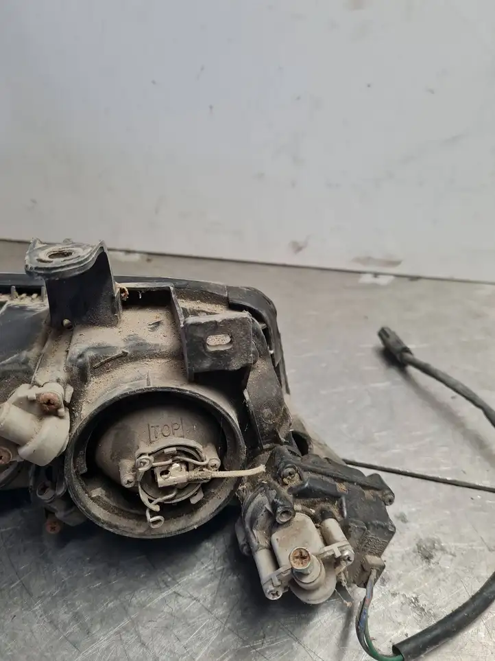Alfa Romeo 166 (1998 - 2003) E131253315 Подсветка номера — фото 3