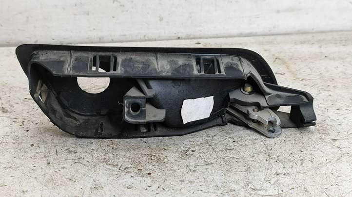 Skoda Fabia Mk1 (6Y) (1999 - 2007)  6Y0837247 Внутренняя ручка