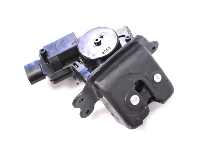Toyota C-HR I (2016 - 2022) Замок крышки багажника — фото 1