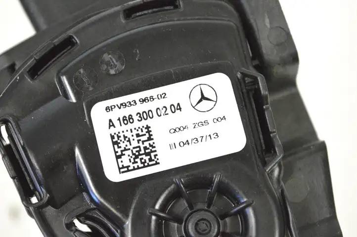 Mercedes-Benz GLE W166/C292 (2015 - 2019) A1663000204 Педаль акселератора — фото 5