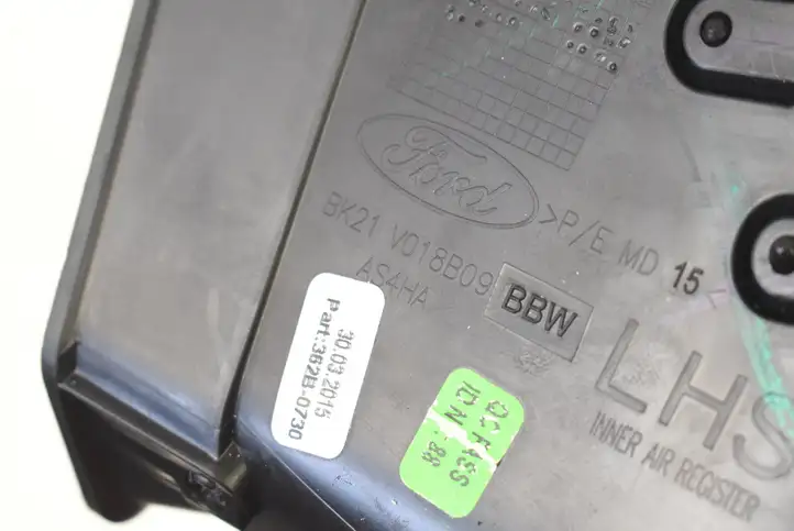 Ford Transit Custom (2014 - ) BK21V018B09 Воздушная решетка панели — фото 6
