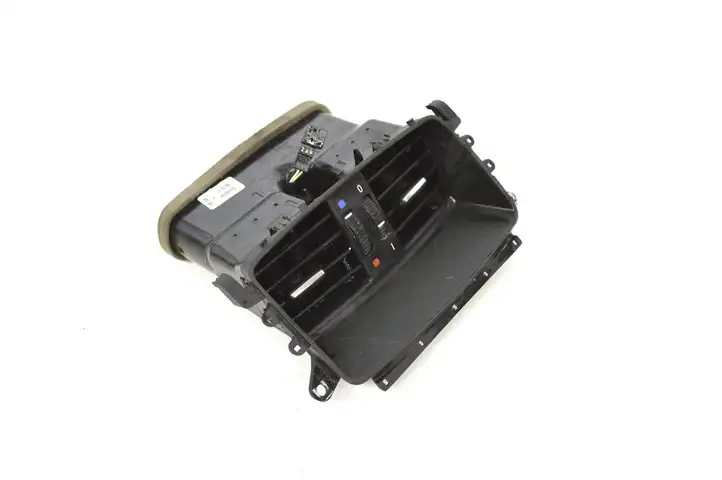 BMW 3 E92 E93 (2005 - 2014) 6932023 Воздушная решетка панели — фото 1