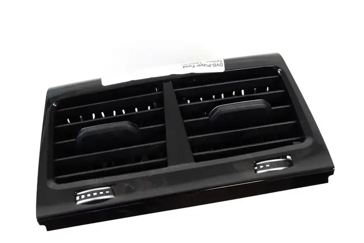BMW 7 G11 G12 (2015 - 2022) 931228806 Воздушная решетка панели — фото 1