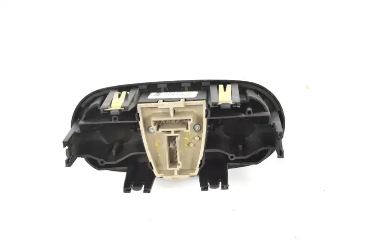 Mini One Cooper Cabrio R52 (2003 - 2008) 03216100 Кнопка фаркопа в багажнике — фото 3