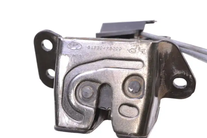 Hyundai Santa Fe (2005 - 2009) 812302B000 Замок крышки багажника — фото 5