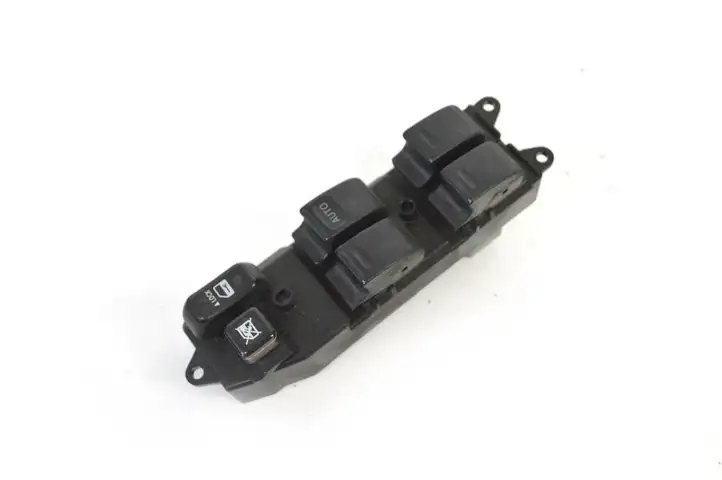 Toyota Prius (NHW20) (2003 - 2009) 8482047012 Блок кнопок стеклоподъемников — фото 1