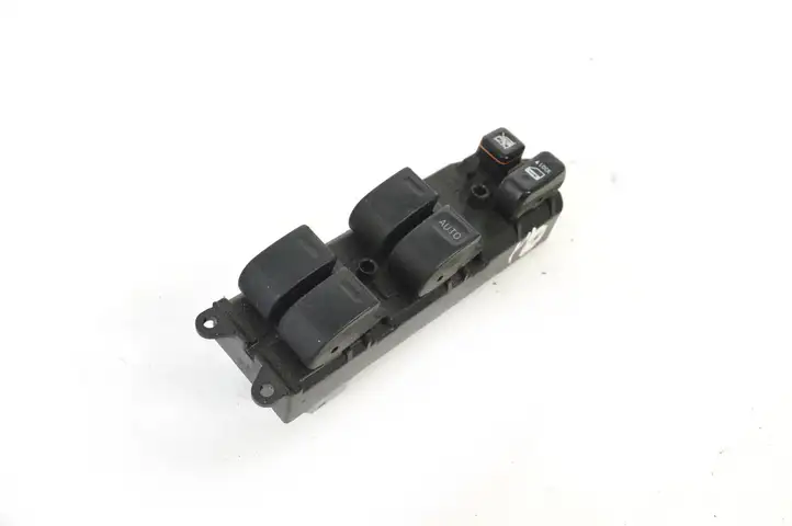 Toyota Prius (NHW20) (2003 - 2009) 8482047012 Блок кнопок стеклоподъемников — фото 2