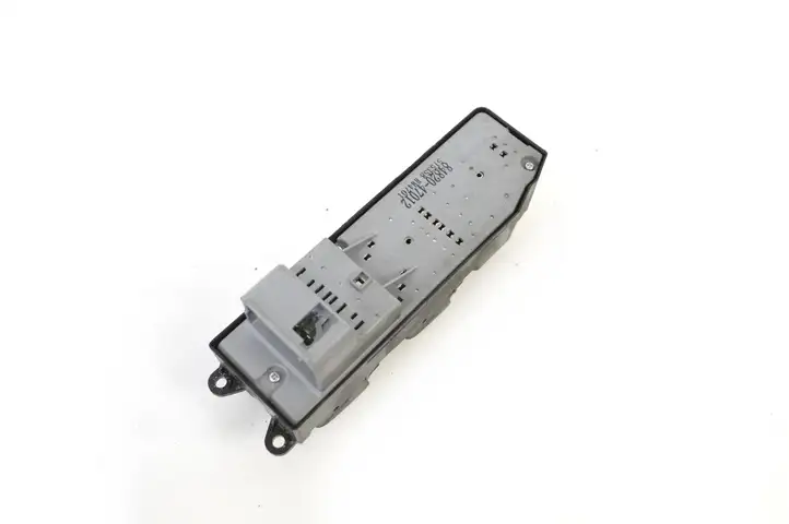 Toyota Prius (NHW20) (2003 - 2009) 8482047012 Блок кнопок стеклоподъемников — фото 3