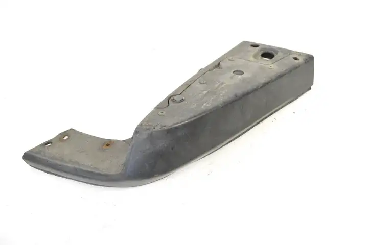 Toyota Prius (NHW20) (2003 - 2009) 7608847010 Защита топливного бака — фото 1