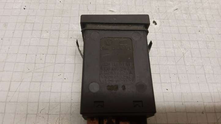 Seat Ibiza II (6k) (1999 - 2002)  6K0959561B Включатель обогрева стекла с помощью электричества