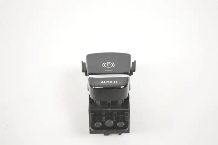 BMW 5 G30 G31 (2016 - ) 61319434486 Кнопка ручного тормоза — фото 2