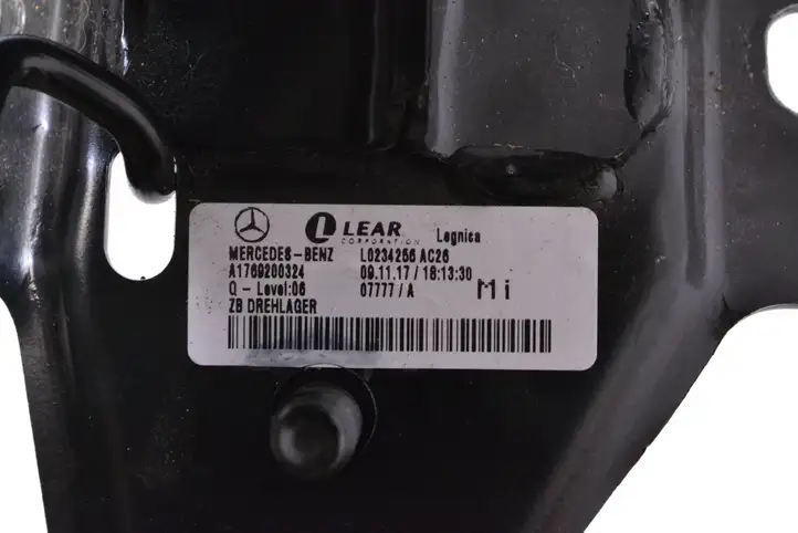 Mercedes-Benz GLA W156 (2013 - 2017) A1769200324 Прочие детали салона — фото 5