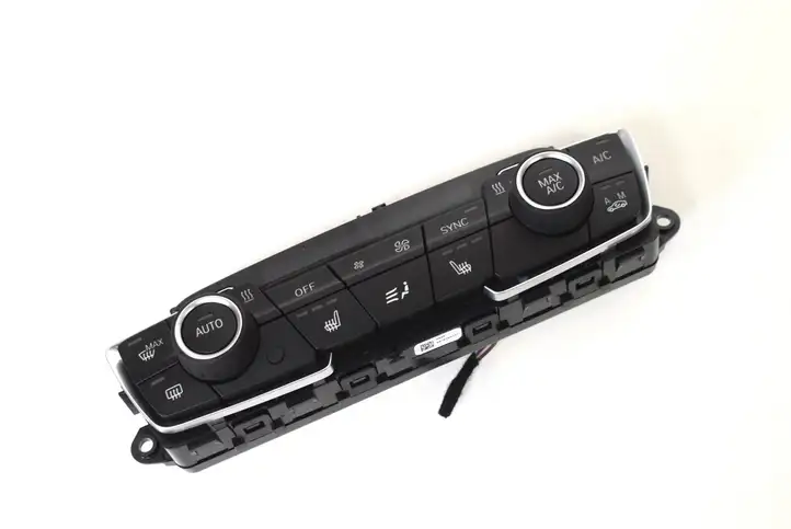 BMW X1 F48 F49 (2015 - 2022) 9371460 Управление климат контролем — фото 1