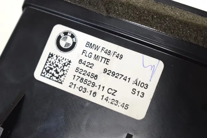 BMW X1 F48 F49 (2015 - 2022) 9292741 Воздушная решетка панели — фото 5