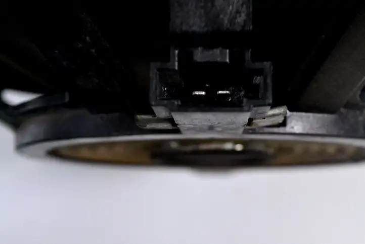 Land Rover Discovery 3 - LR3 (2004 - 2009) 5H3218C979AC Сабвуфер — фото 4