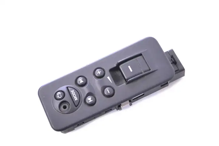 Land Rover Discovery 3 - LR3 (2004 - 2009) YUD501080PVJ Блок кнопок стеклоподъемников — фото 2