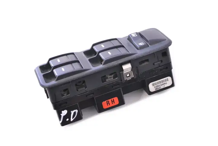 Land Rover Discovery 3 - LR3 (2004 - 2009) YUD501540PVJ Блок кнопок стеклоподъемников — фото 1