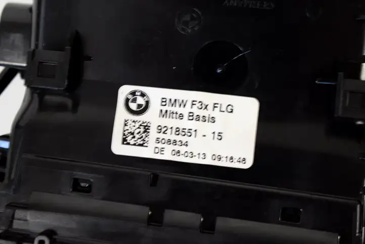 BMW 4 F32 F33 (2013 - 2017) 9218551 Воздушная решетка панели — фото 5