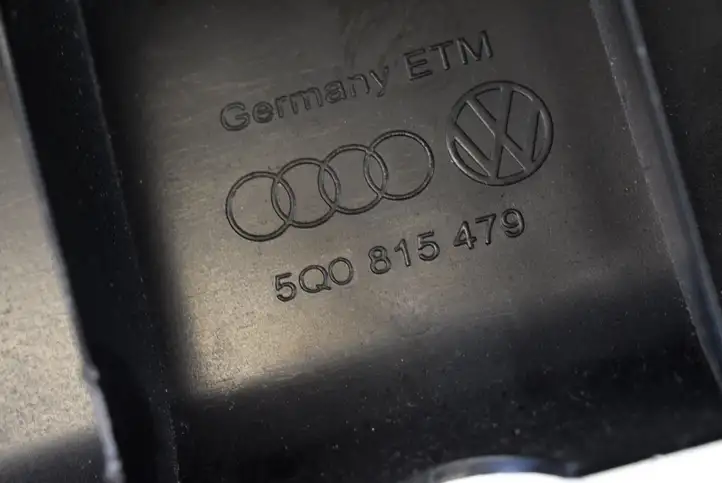 Volkswagen PASSAT B8 (2015 - ) 5Q0815479 Другая часть кузова — фото 5