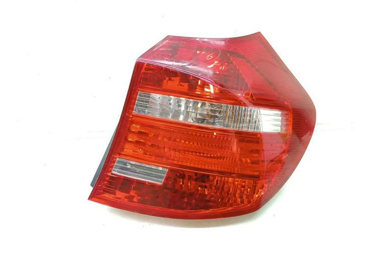 BMW 1 E81 E87 (2004 - 2011)  7164856 Задний фонарь в кузове