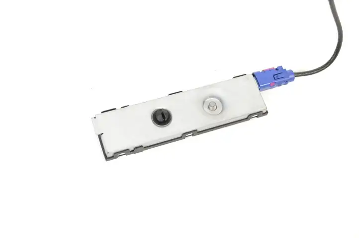 Mercedes-Benz E W213 (2016 - ) A2139056200 Усилитель антенны — фото 1