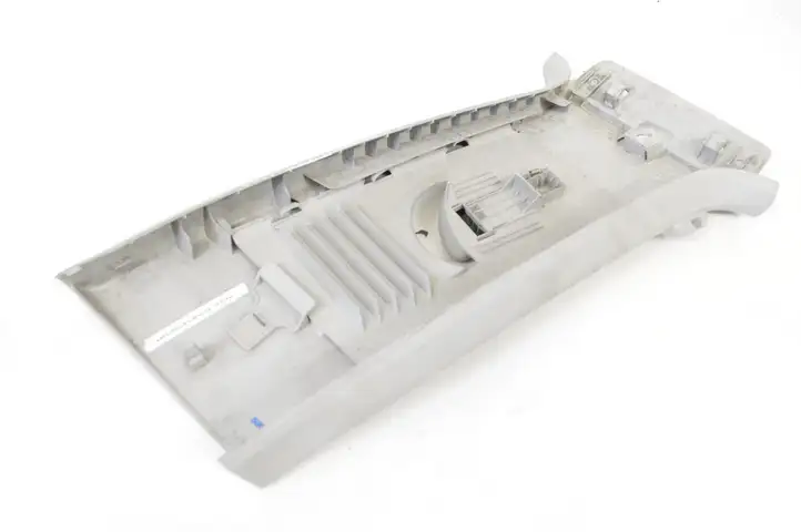 Volkswagen Tiguan (2007 - 2011) 5N0867243B Нижняя обшивка стойки B — фото 3