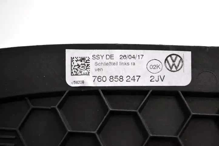 Volkswagen Touareg III (2018 - ) 760858247 Боковая отделка панели приборов — фото 5